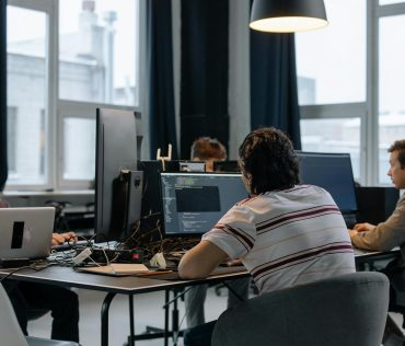 CSRD 2026 ESG-jelentés: magyar KKV-knak első év mit jelent