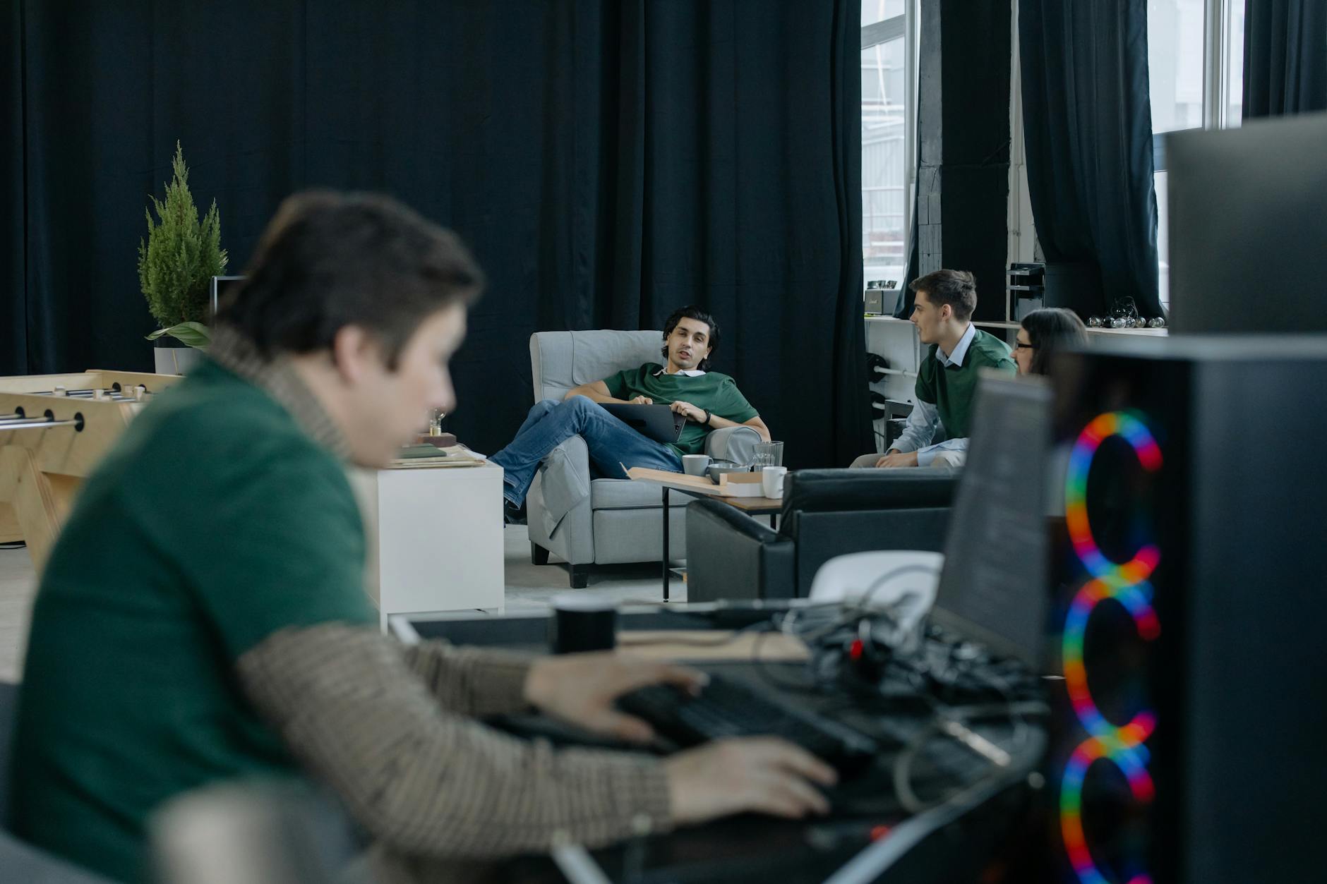 DigiKKV vs DIMOP Plusz 2026: melyik pályázat való a cégednek?