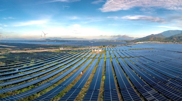 KEHOP Plusz 5.4 2026: KKV energiahatékonysági pályázat napelem